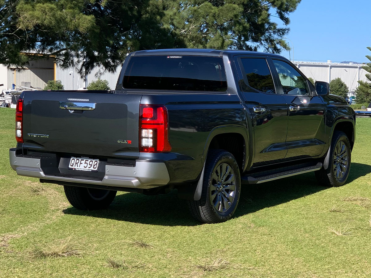 2024 Mitsubishi Triton GLXR 2WD 2.4L Bi-Turbo Diesel 6 Speed Auto
