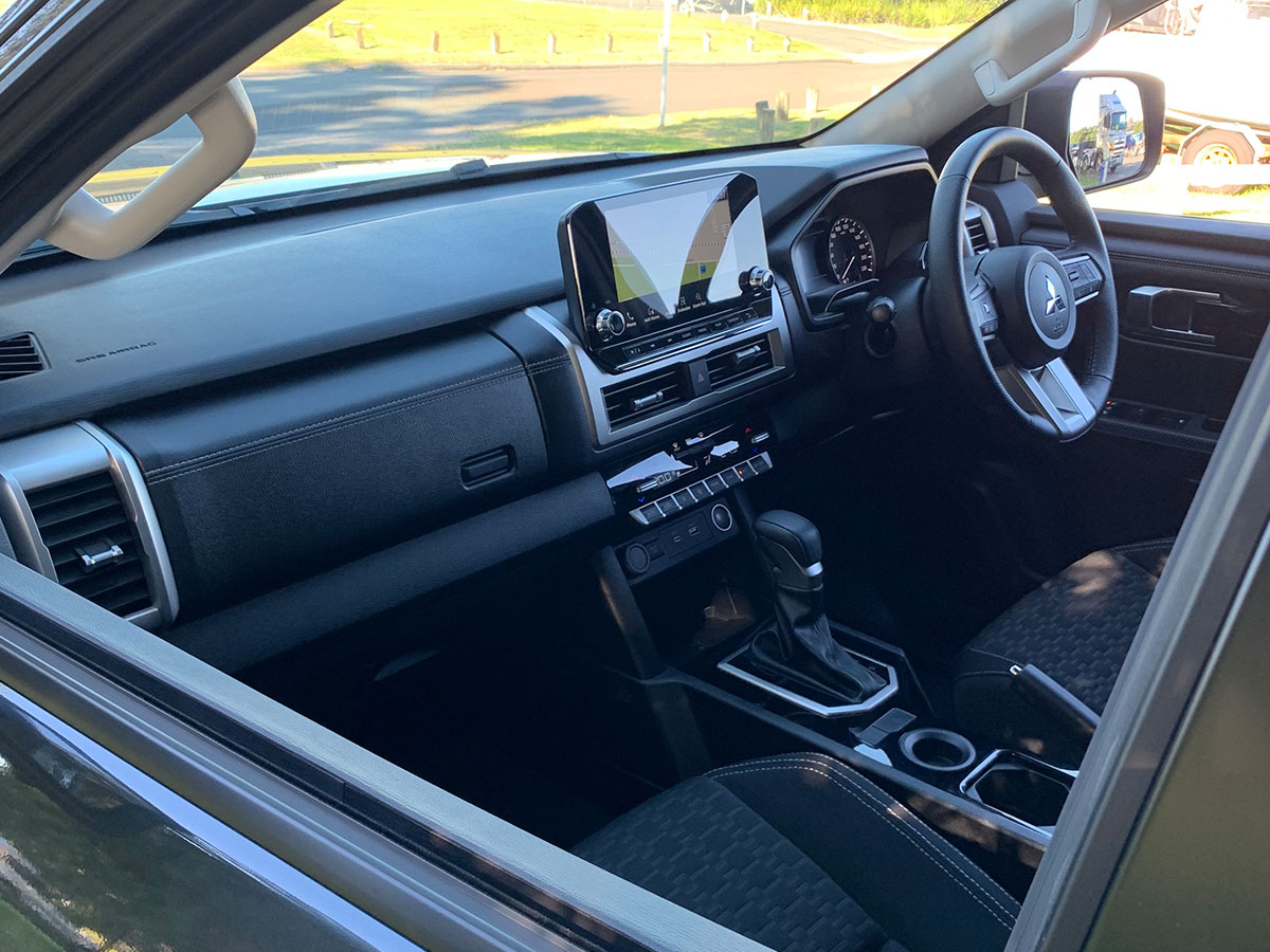 2024 Mitsubishi Triton GLXR 2WD 2.4L Bi-Turbo Diesel 6 Speed Auto