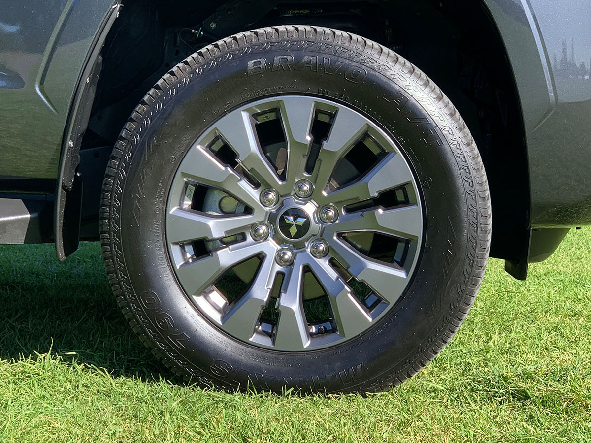 2024 Mitsubishi Triton GLXR 2WD 2.4L Bi-Turbo Diesel 6 Speed Auto