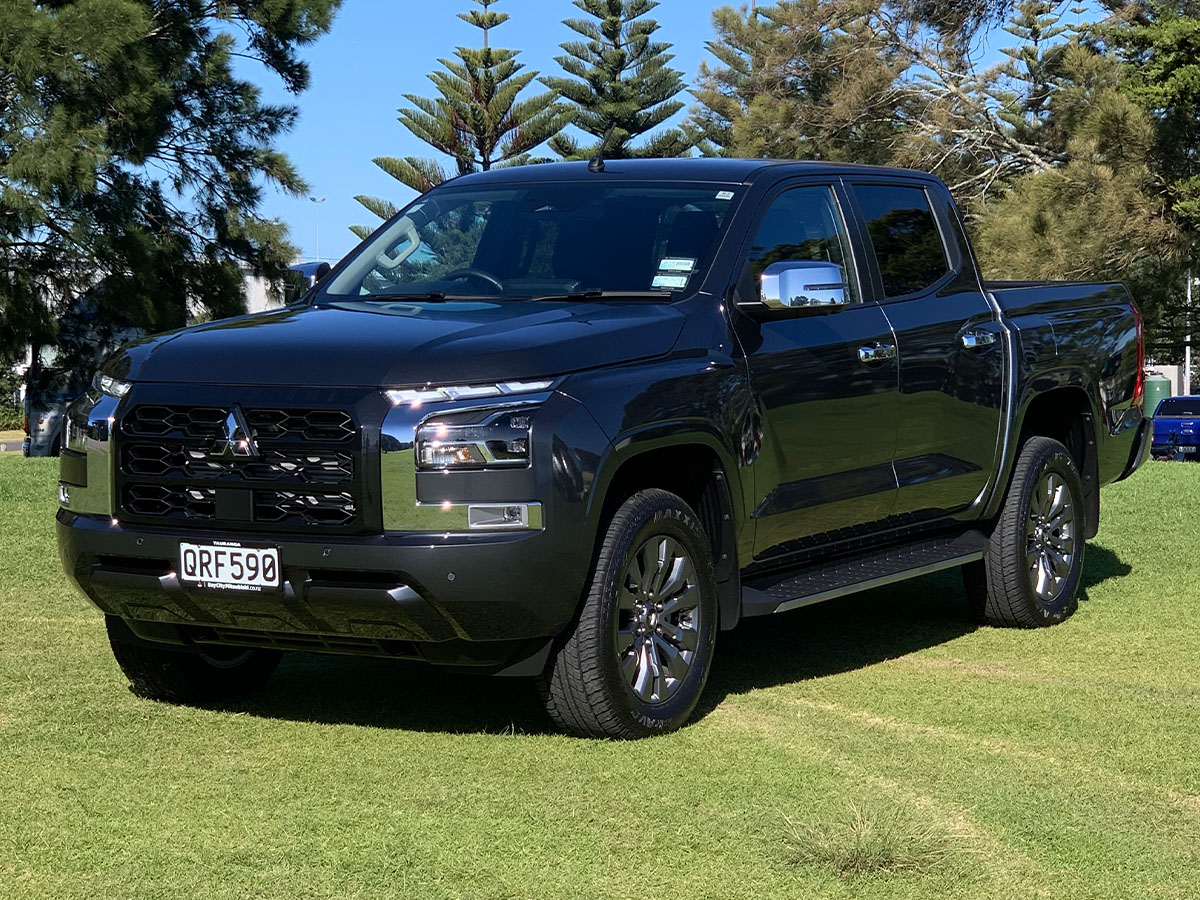 2024 Mitsubishi Triton GLXR 2WD 2.4L Bi-Turbo Diesel 6 Speed Auto