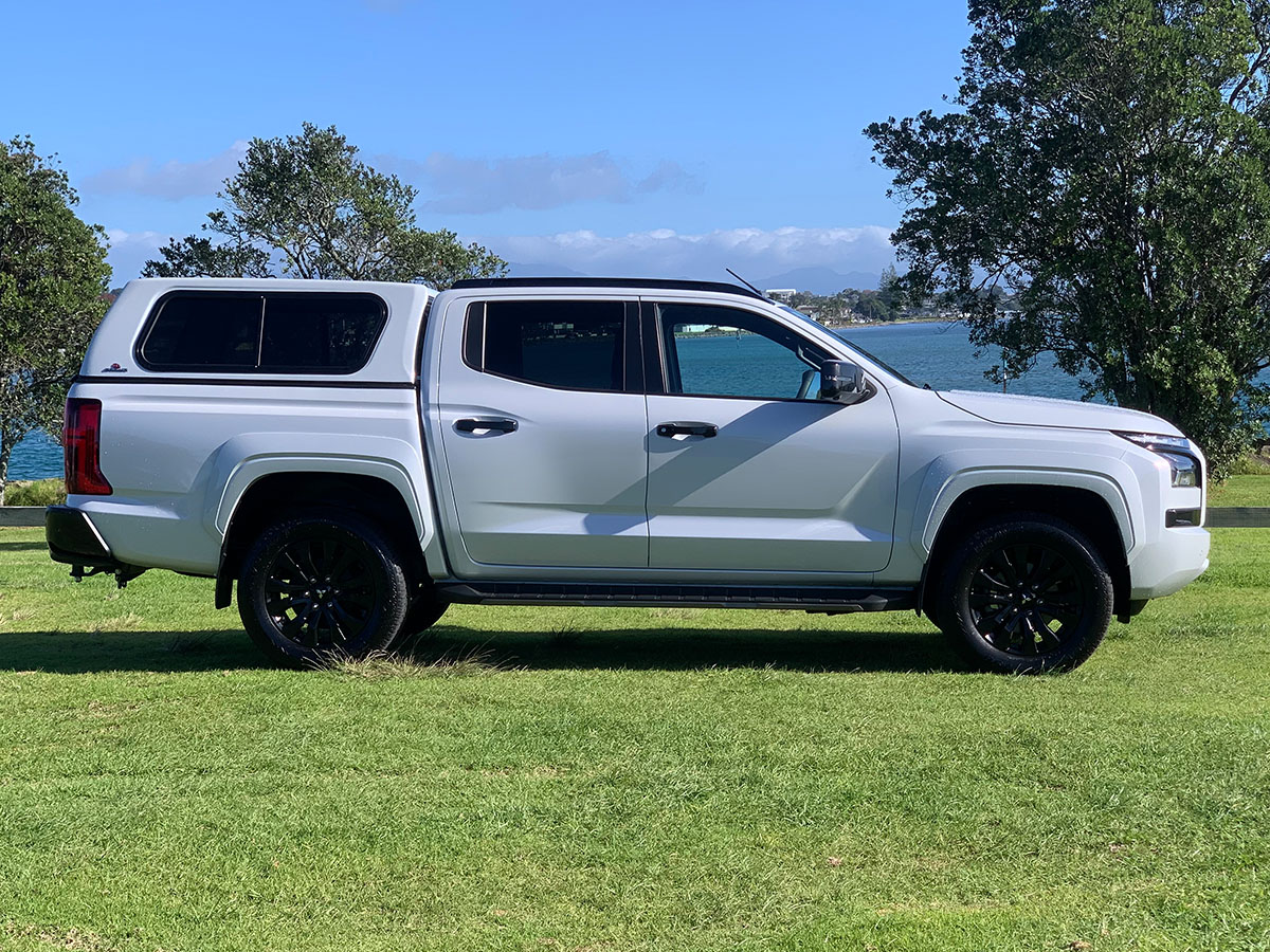 2024 Mitsubishi Triton VRX 4WD 2.4L Bi-Turbo Diesel 6 Speed Auto