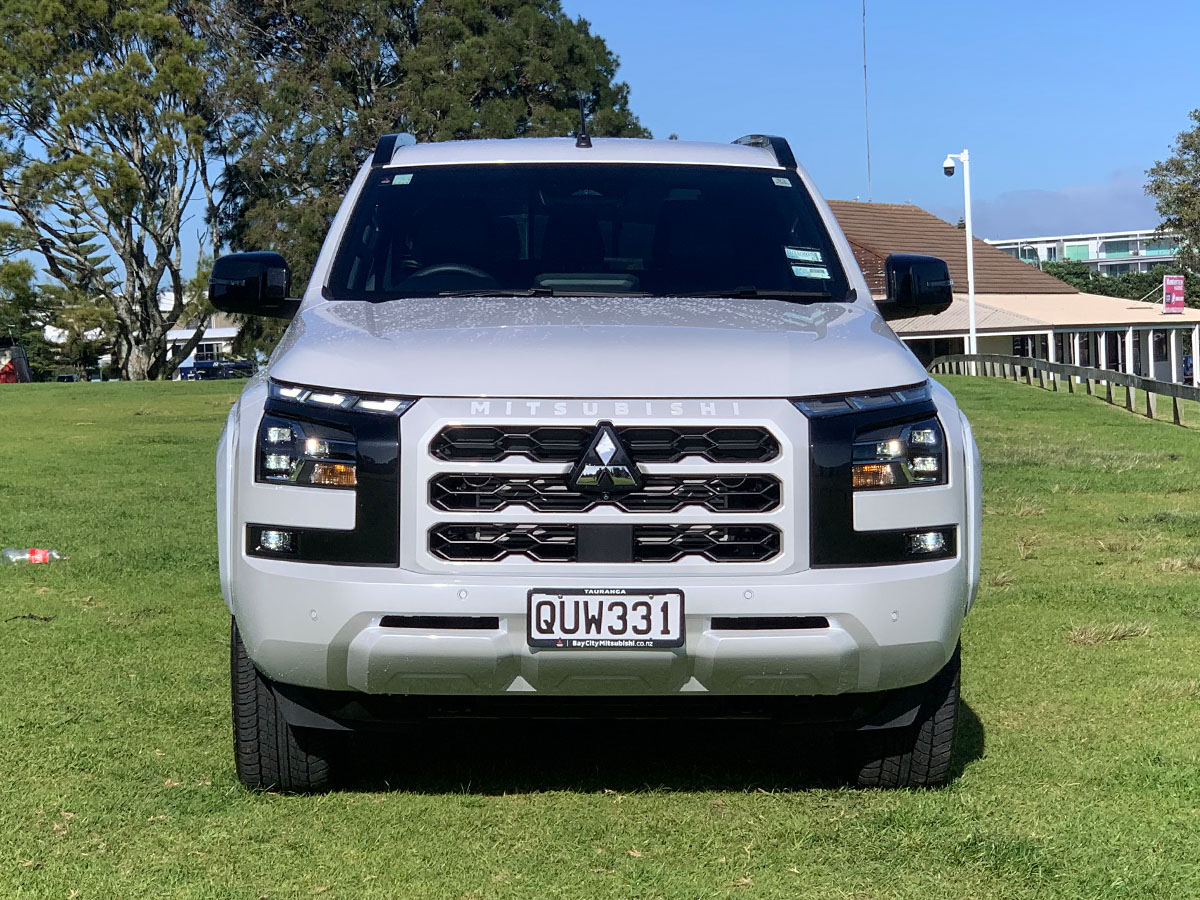 2024 Mitsubishi Triton VRX 4WD 2.4L Bi-Turbo Diesel 6 Speed Auto