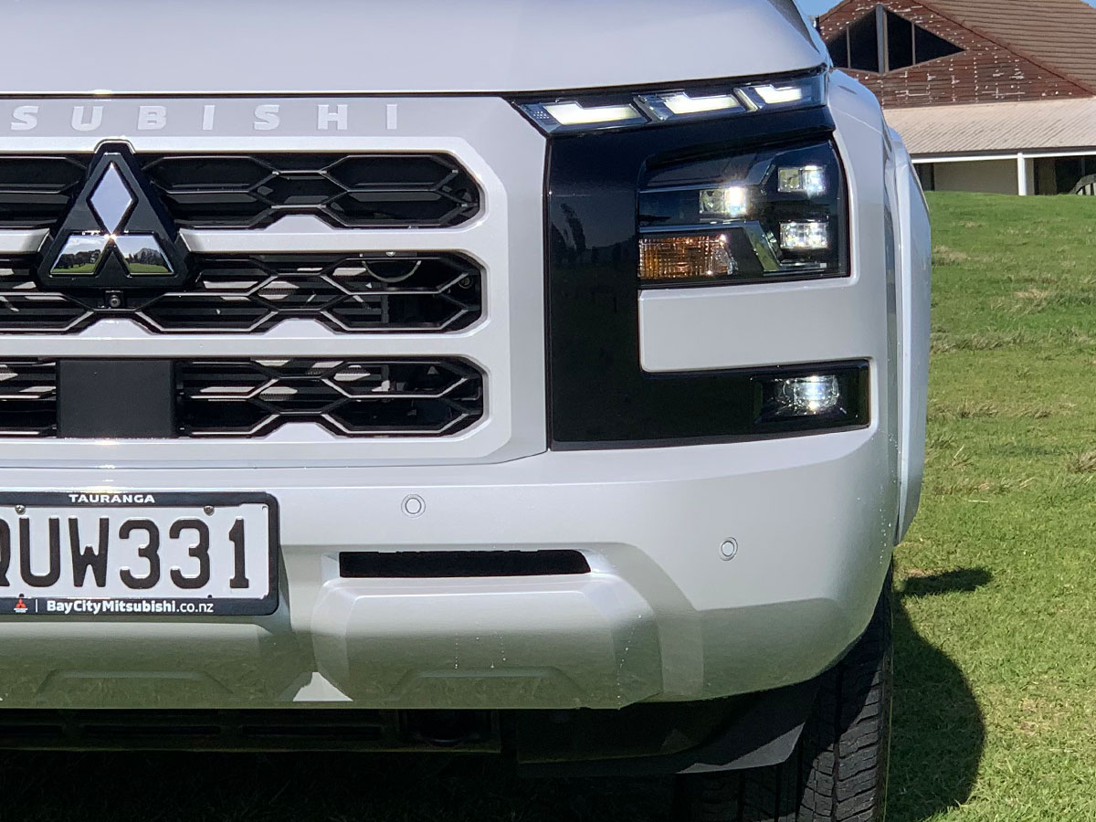 2024 Mitsubishi Triton VRX 4WD 2.4L Bi-Turbo Diesel 6 Speed Auto