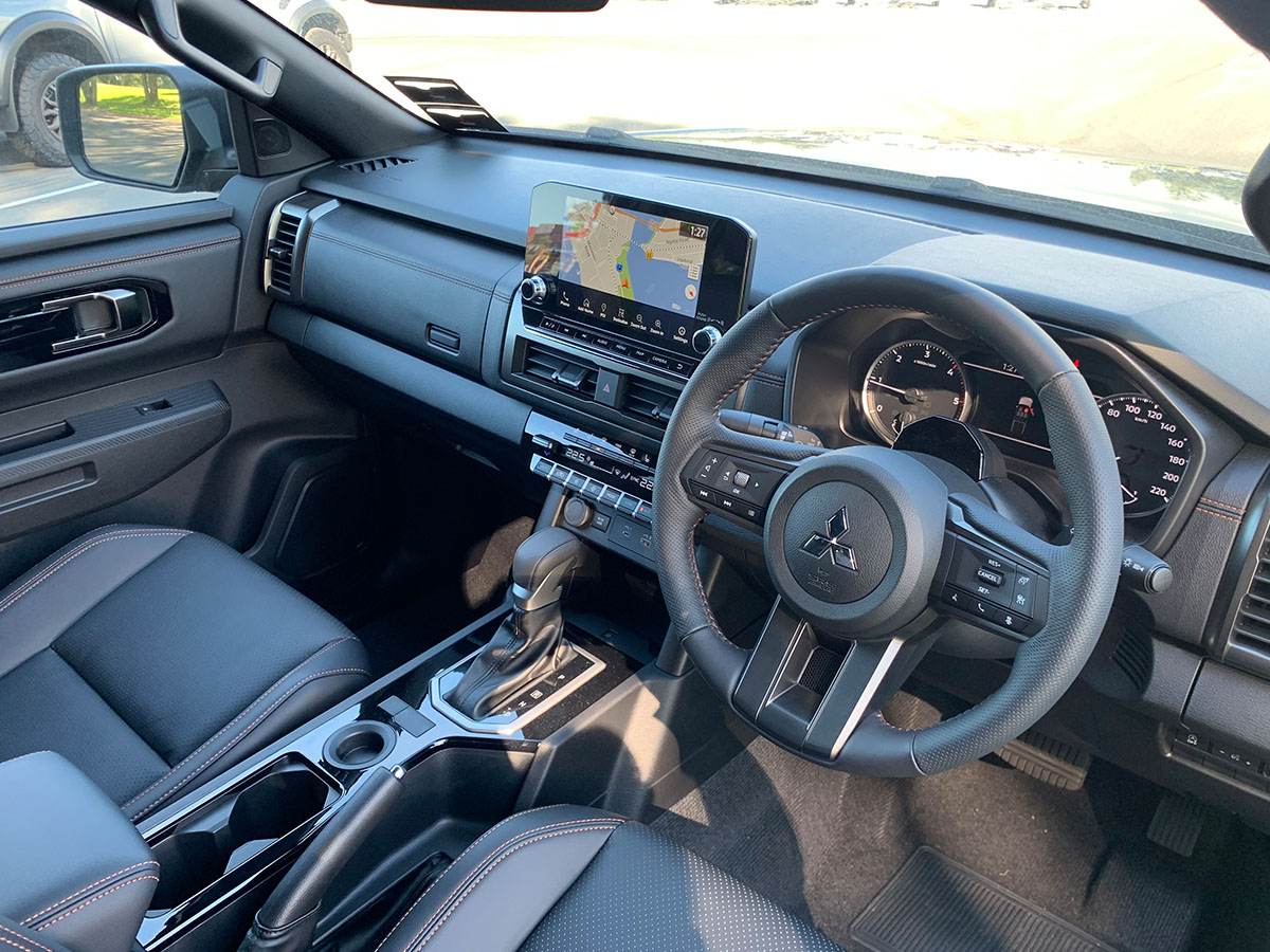 2025 Mitsubishi Triton VRX 2WD 2.4L Bi-Turbo Diesel 6 Speed Auto