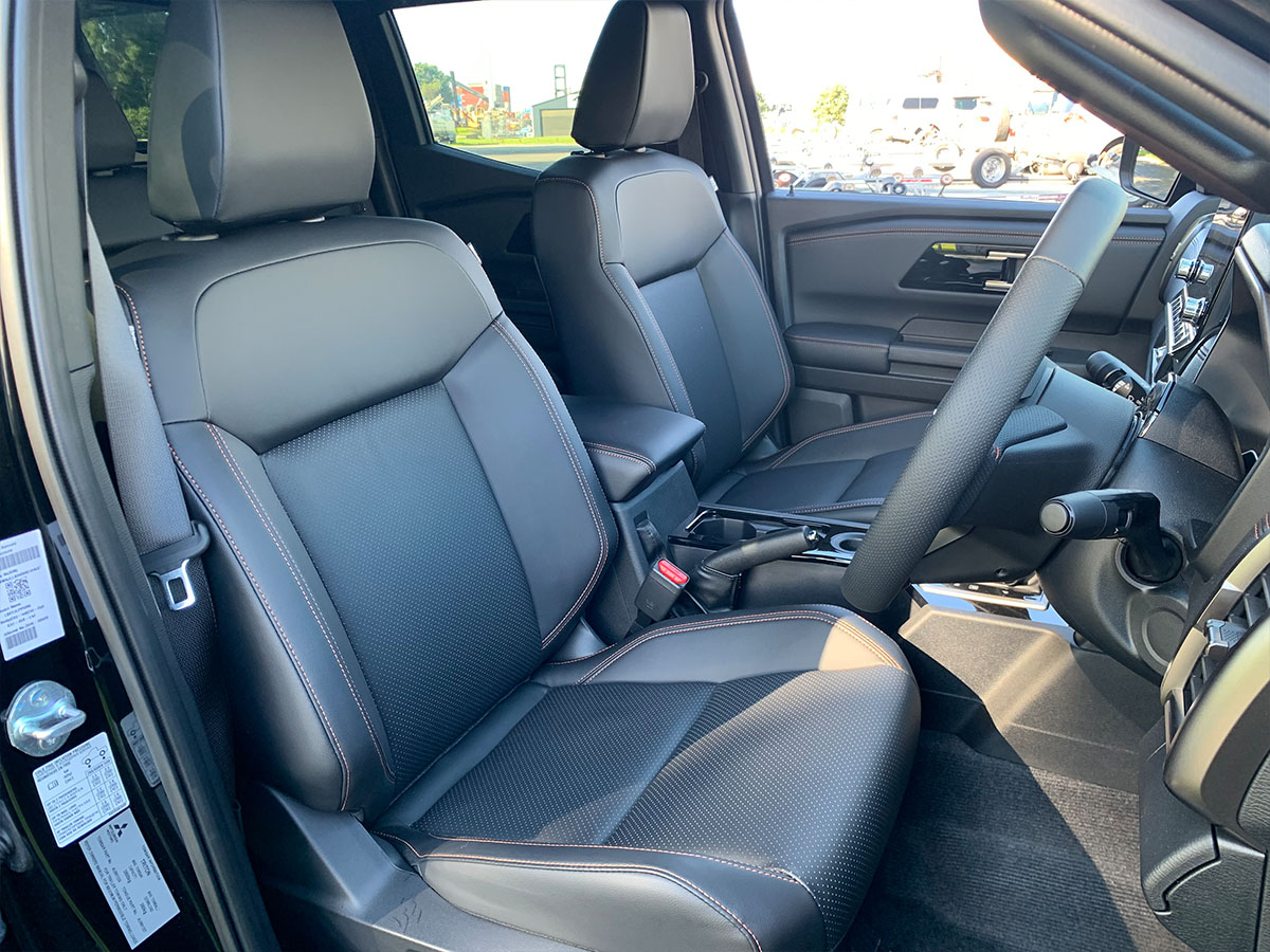 2025 Mitsubishi Triton VRX 2WD 2.4L Bi-Turbo Diesel 6 Speed Auto