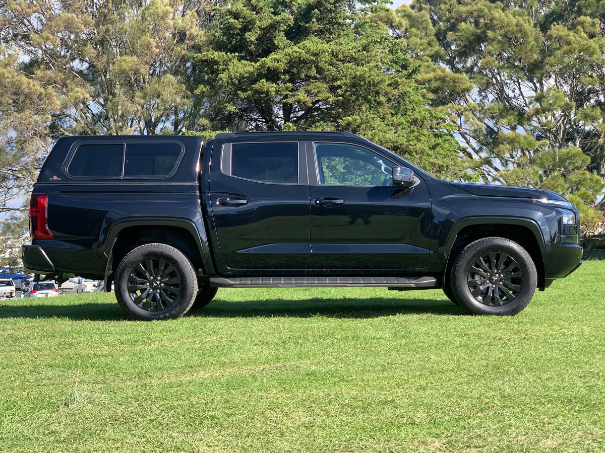 2025 Mitsubishi Triton VRX 2WD 2.4L Bi-Turbo Diesel 6 Speed Auto