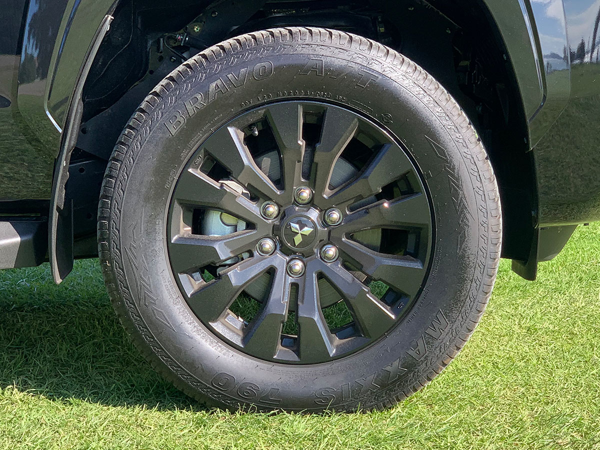 2025 Mitsubishi Triton VRX 2WD 2.4L Bi-Turbo Diesel 6 Speed Auto