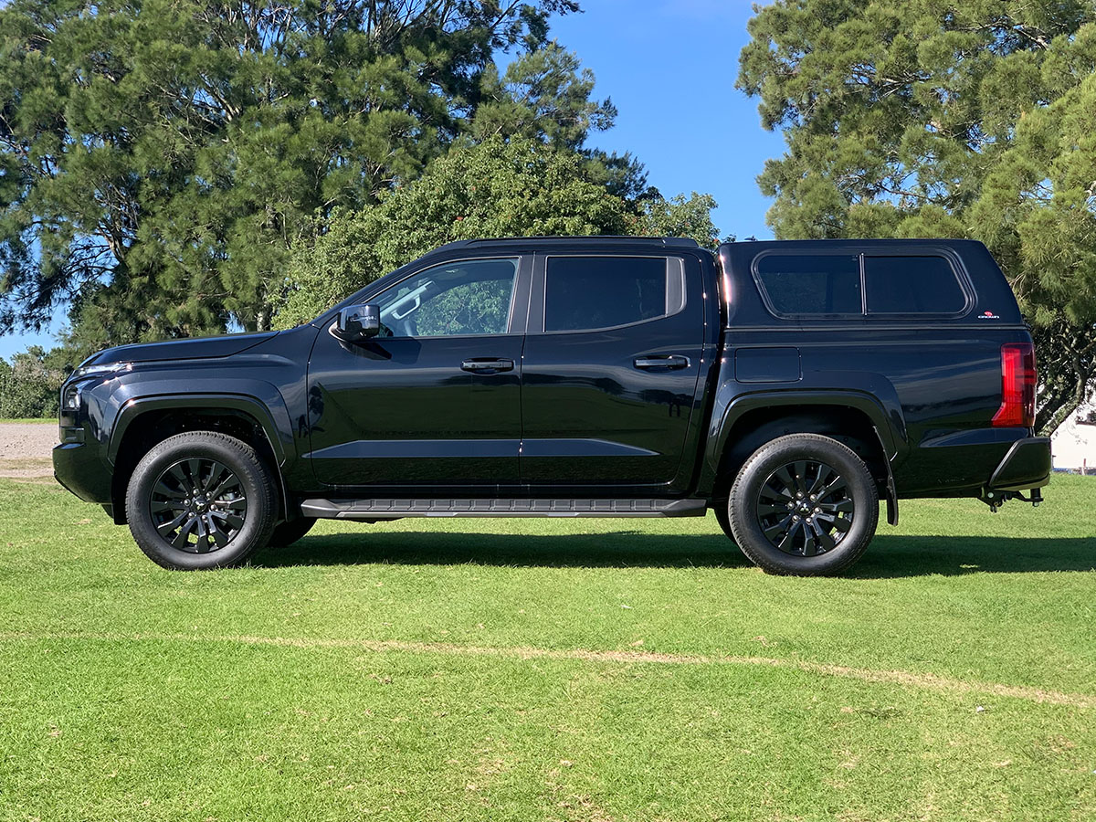 2025 Mitsubishi Triton VRX 2WD 2.4L Bi-Turbo Diesel 6 Speed Auto