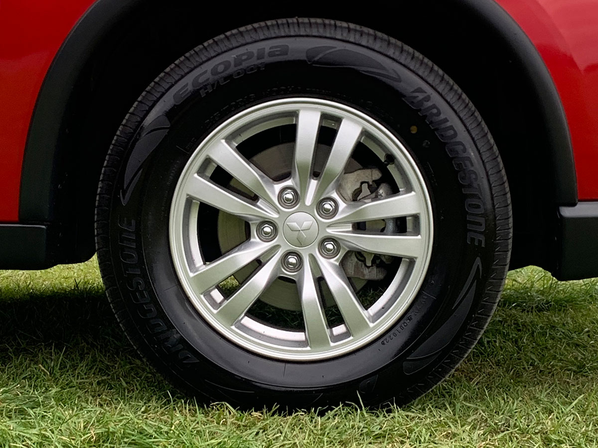 2015 Mitsubishi Outlander LS 2.4L Petrol 4wd