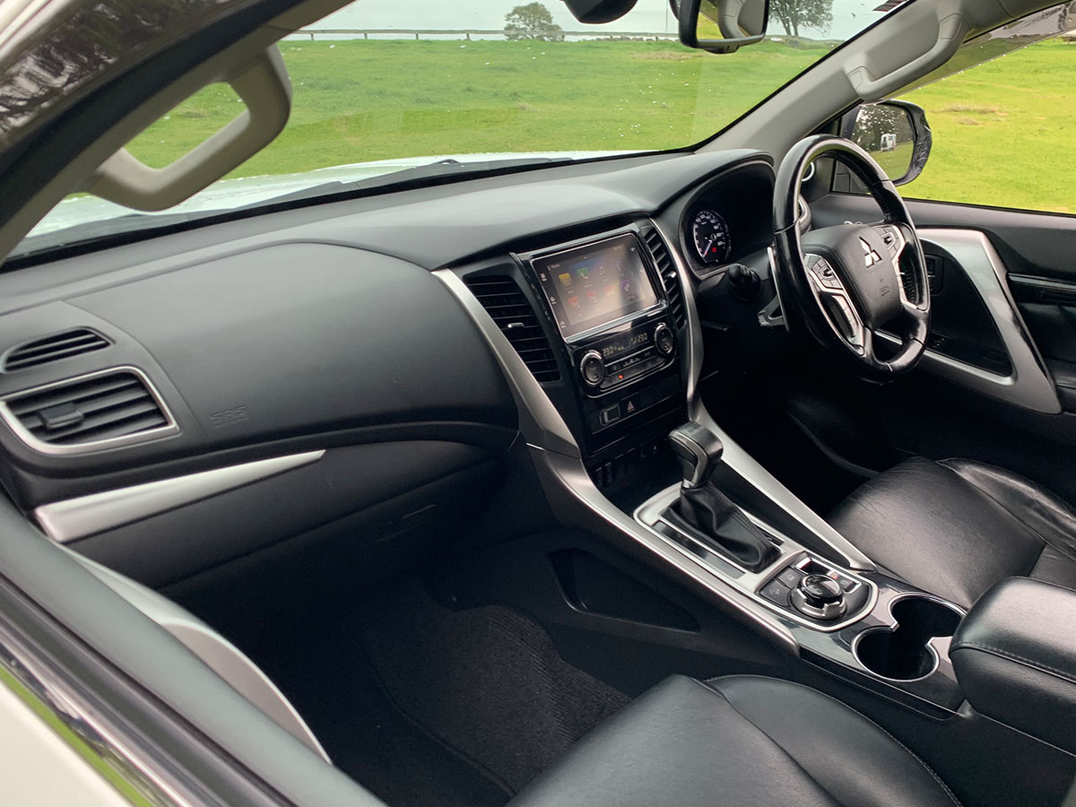 2017 Mitsubishi Pajero Sport VRX 2.4L Diesel 4WD 8 Speed Automatic