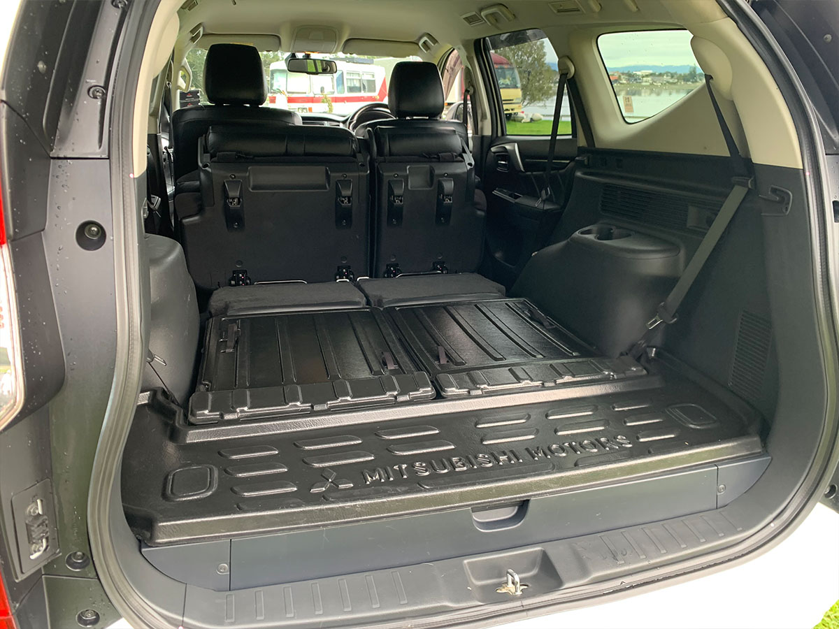 2017 Mitsubishi Pajero Sport VRX 2.4L Diesel 4WD 8 Speed Automatic