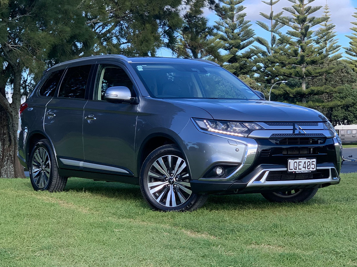 2018 Mitsubishi Outlander VRX 2.3L Diesel 4WD 7 Seater