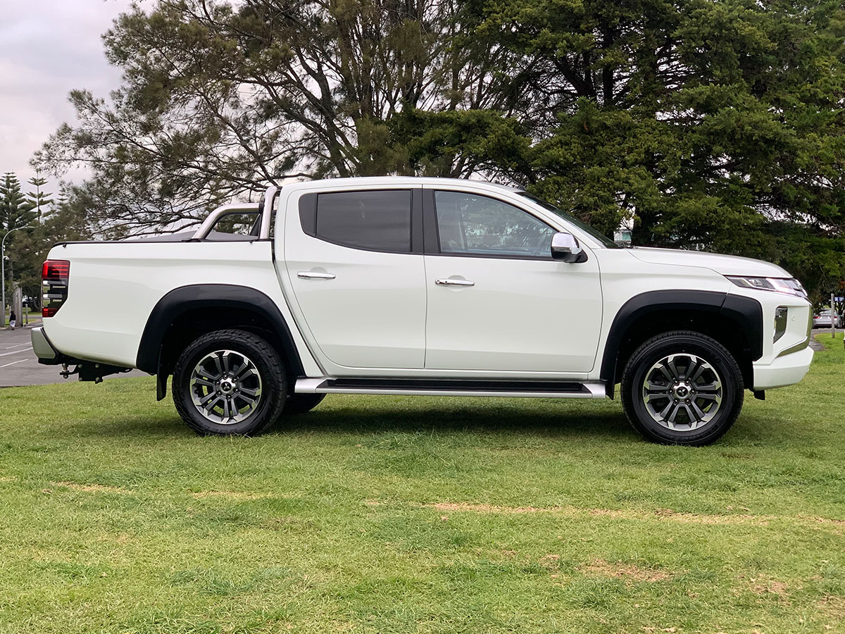 2021 Mitsubishi Triton VRX 4WD 2.4L Diesel Turbo 6 Speed Auto