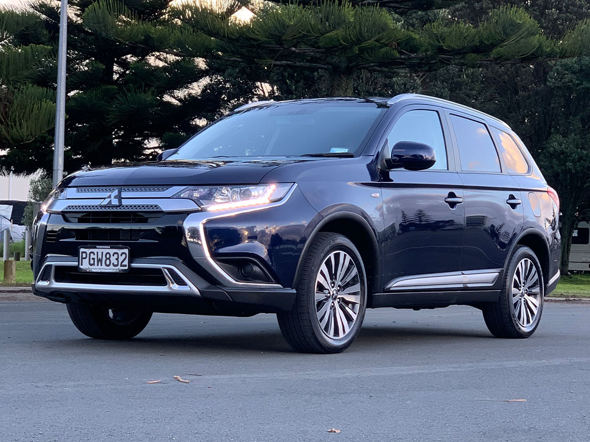 2022 Mitsubishi Outlander LS 2.4L Petrol 7 Seater Automatic