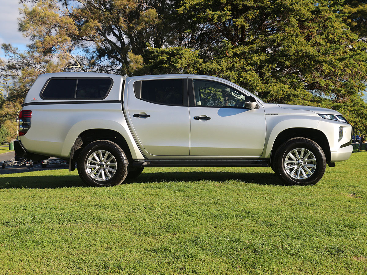 2022 Mitsubishi Triton GLSB 4WD 2.4L Diesel Turbo 6 Speed Auto