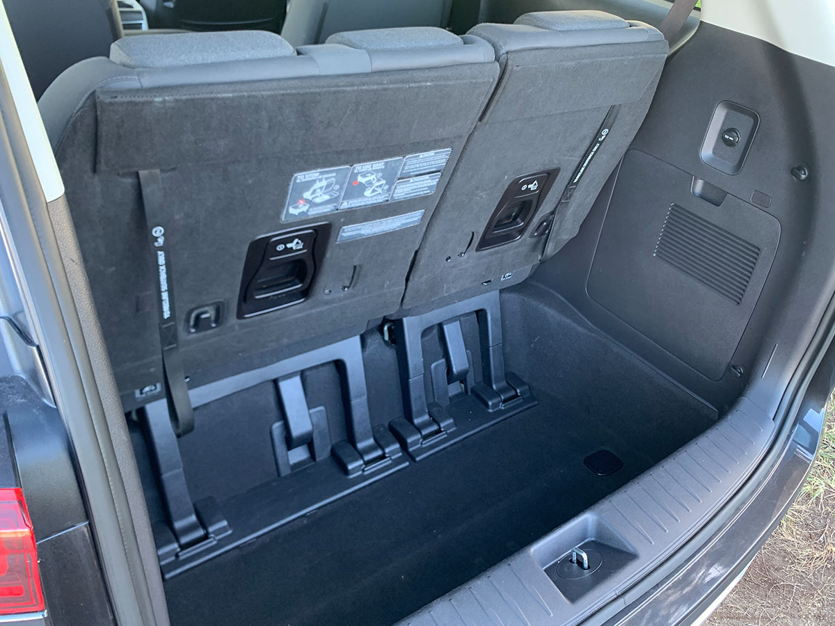 2023 Kia Carnival EX 2.2L Diesel Turbo 8 Seater