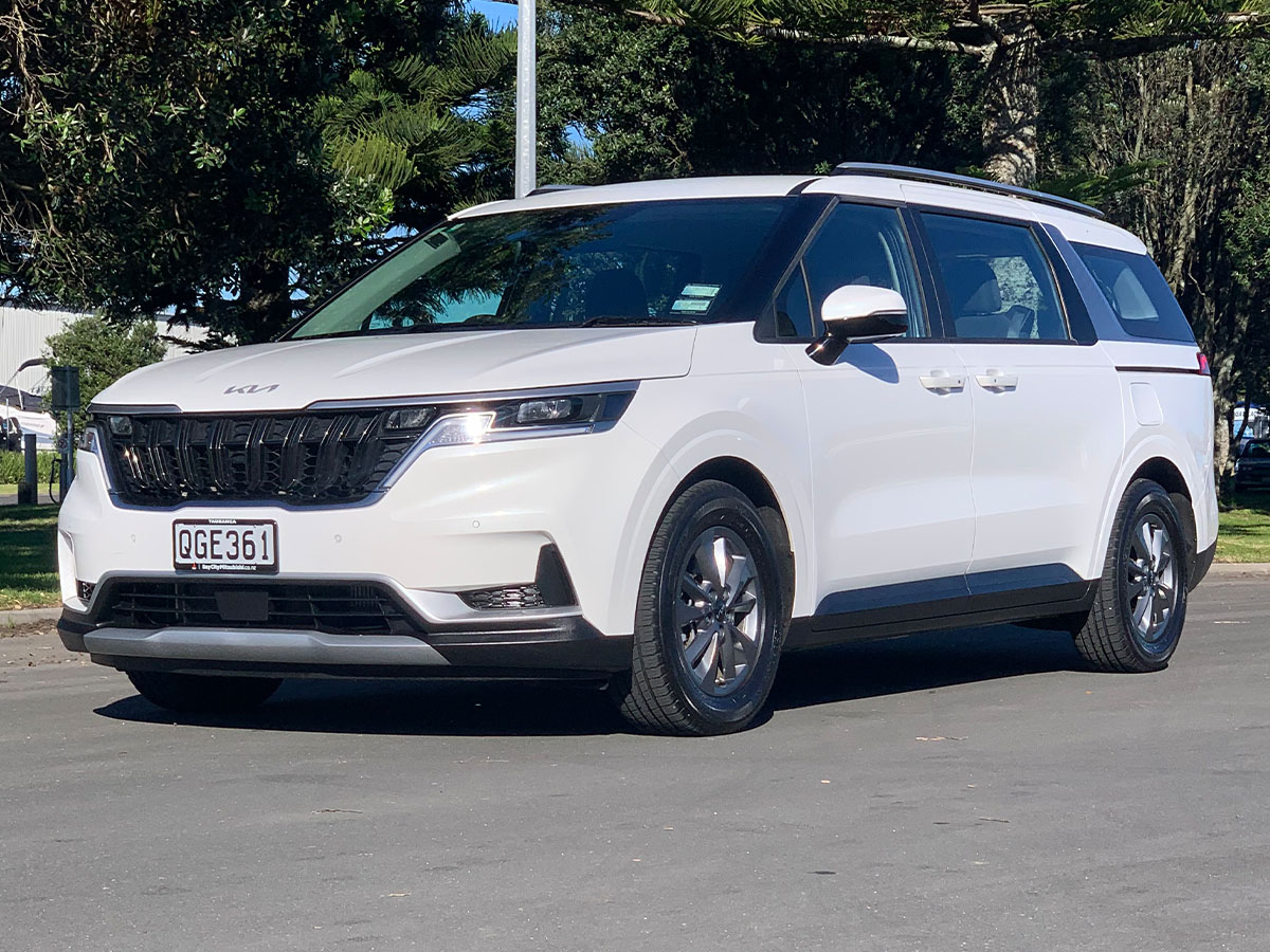 2023 Kia Carnival EX 2.2L Diesel Turbo 8 Seater
