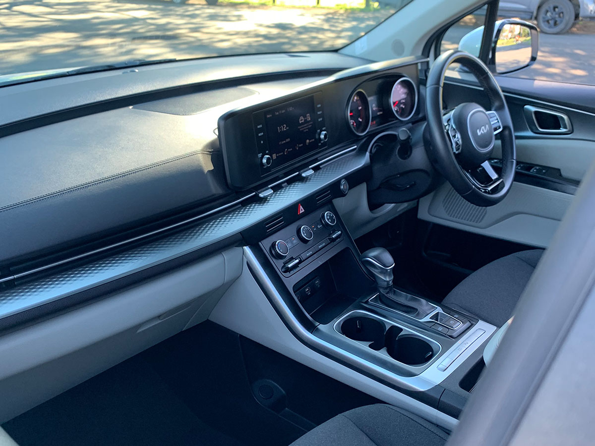 2023 Kia Carnival EX 2.2L Diesel Turbo 8 Seater