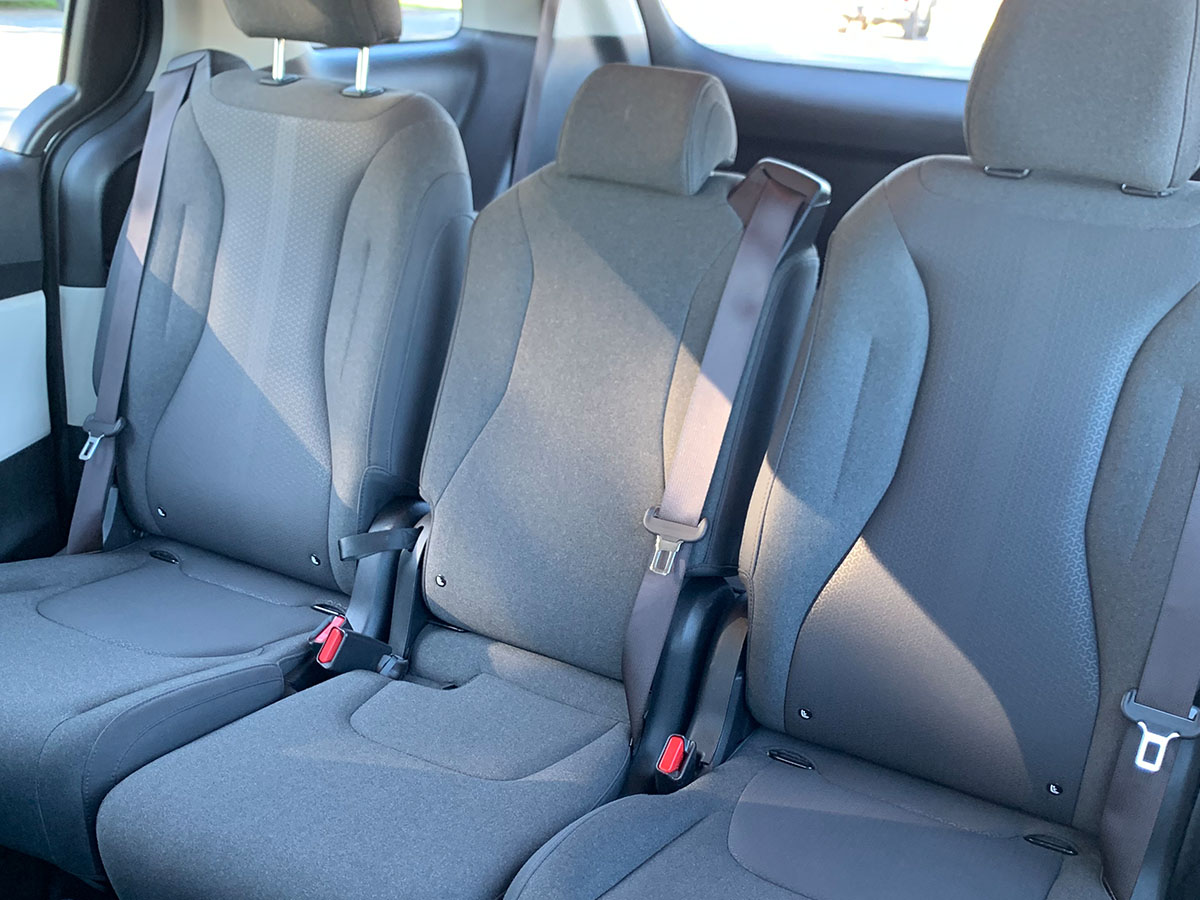 2023 Kia Carnival EX 2.2L Diesel Turbo 8 Seater