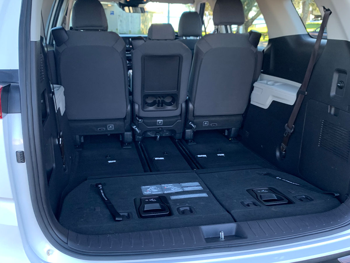 2023 Kia Carnival EX 2.2L Diesel Turbo 8 Seater