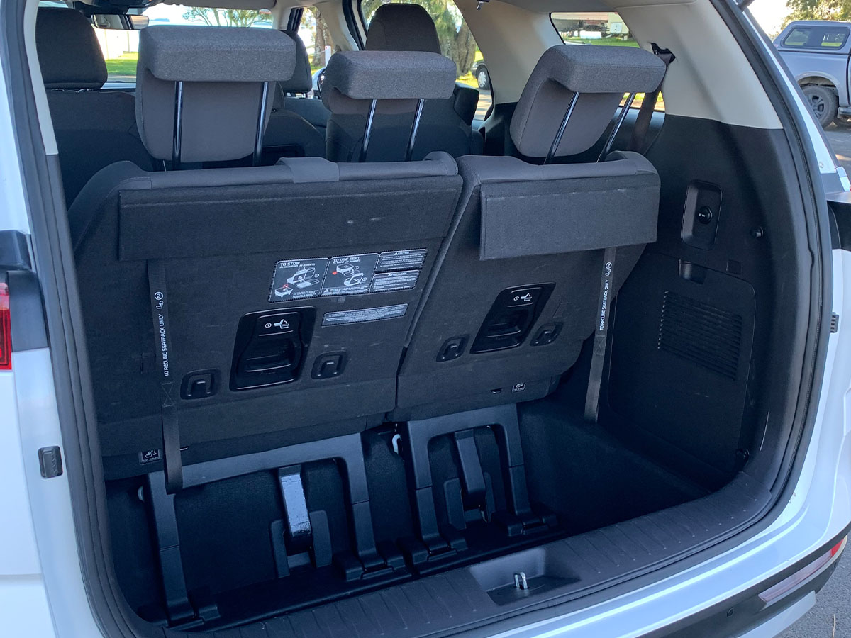 2023 Kia Carnival EX 2.2L Diesel Turbo 8 Seater