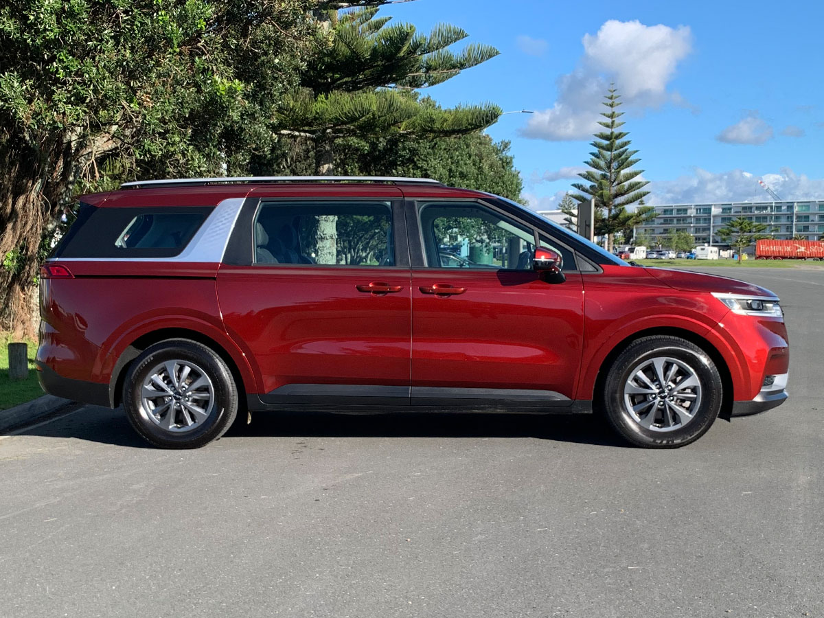 2023 Kia Carnival EX 2.2L Diesel Turbo 8 Seater