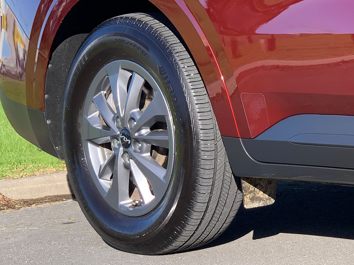 2023 Kia Carnival EX 2.2L Diesel Turbo 8 Seater