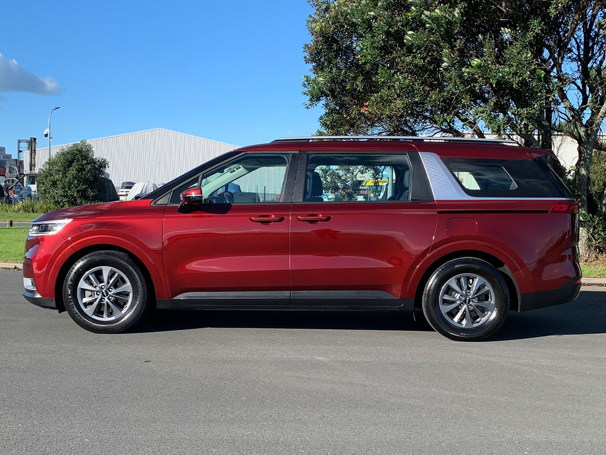 2023 Kia Carnival EX 2.2L Diesel Turbo 8 Seater