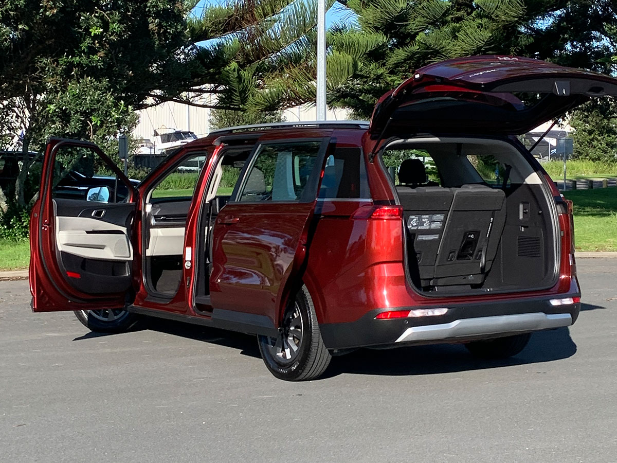 2023 Kia Carnival EX 2.2L Diesel Turbo 8 Seater