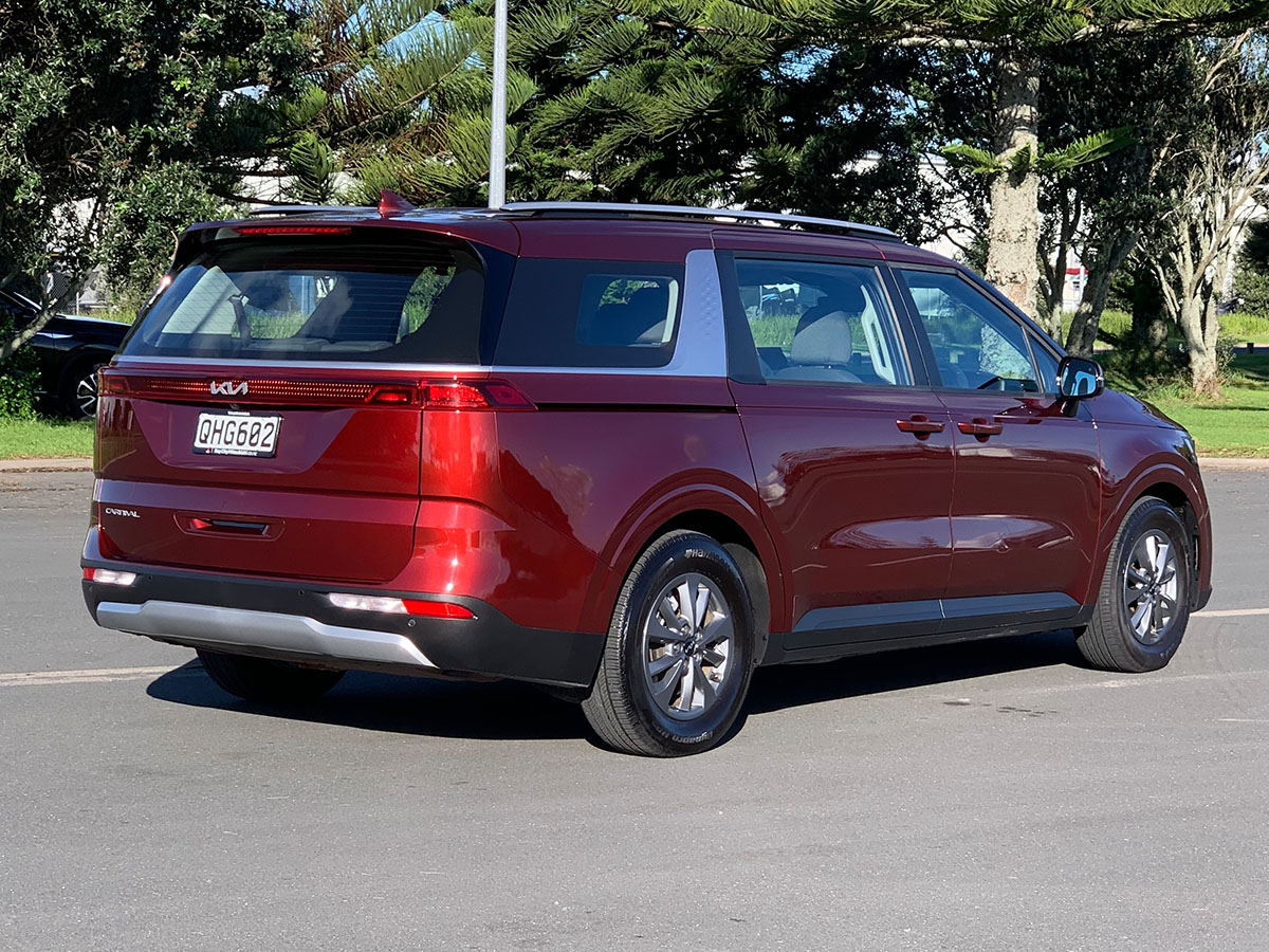 2023 Kia Carnival EX 2.2L Diesel Turbo 8 Seater