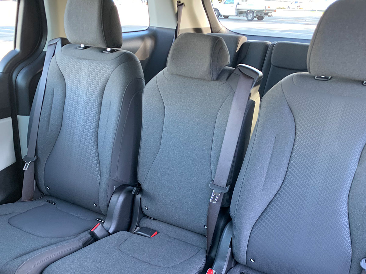 2023 Kia Carnival EX 2.2L Diesel Turbo 8 Seater