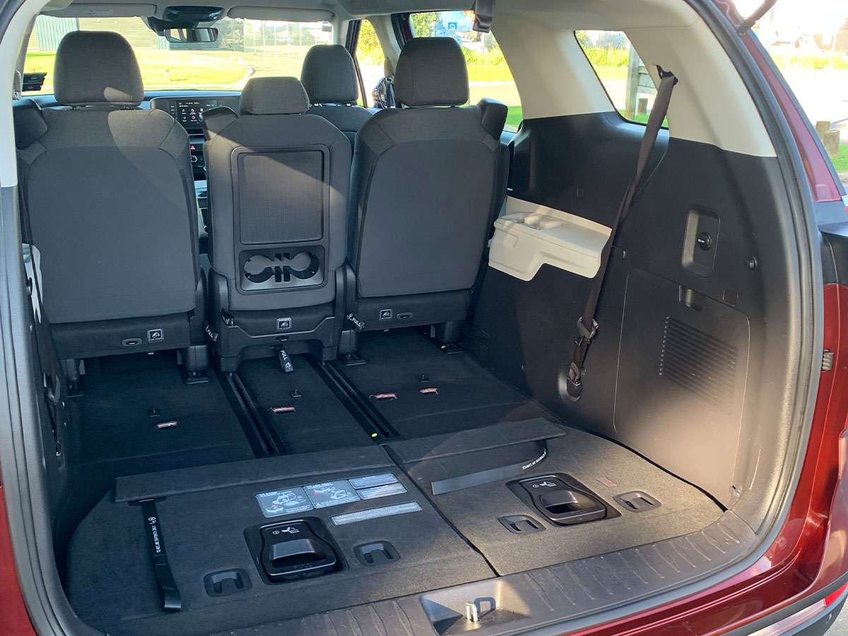 2023 Kia Carnival EX 2.2L Diesel Turbo 8 Seater