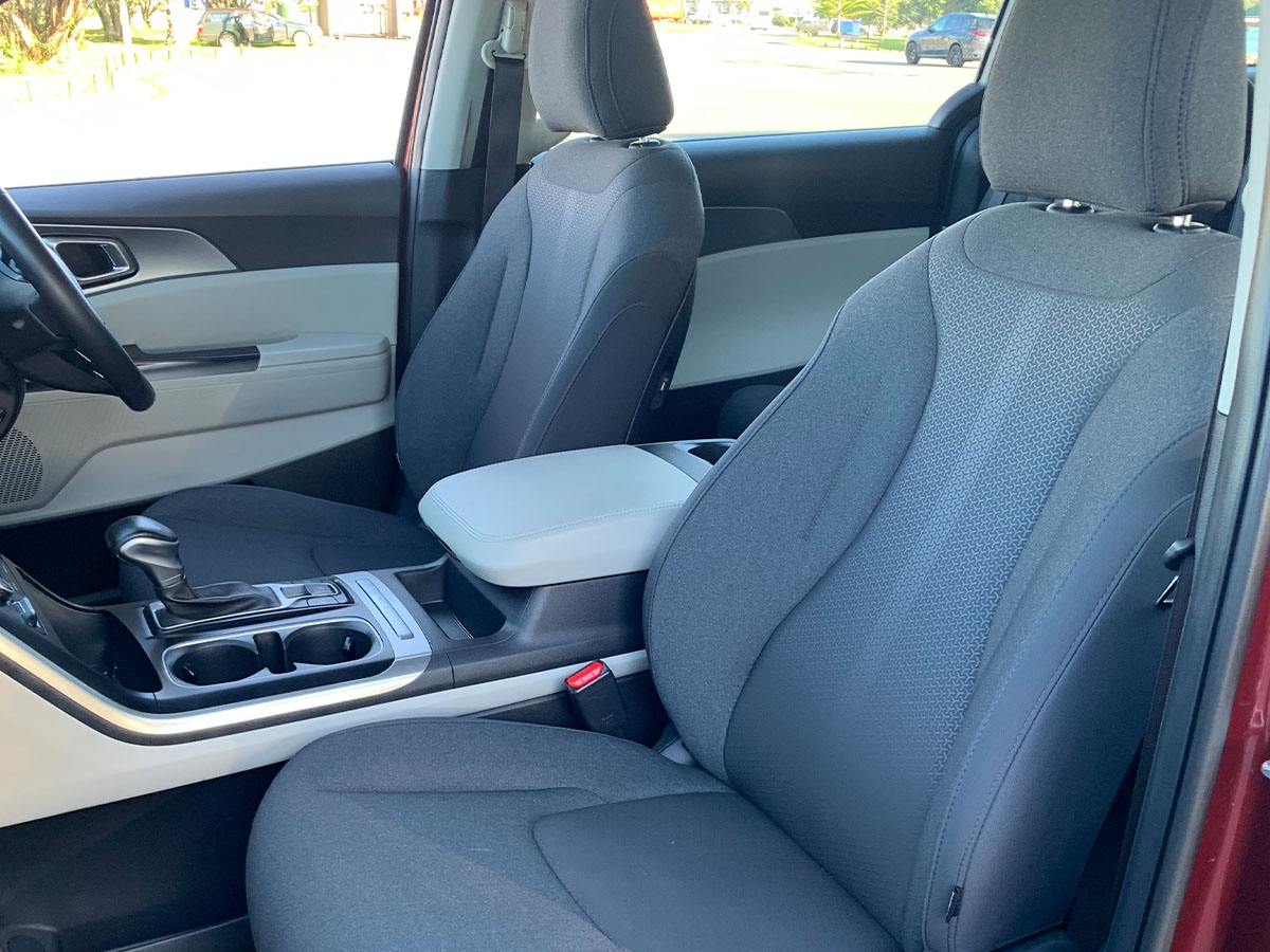 2023 Kia Carnival EX 2.2L Diesel Turbo 8 Seater