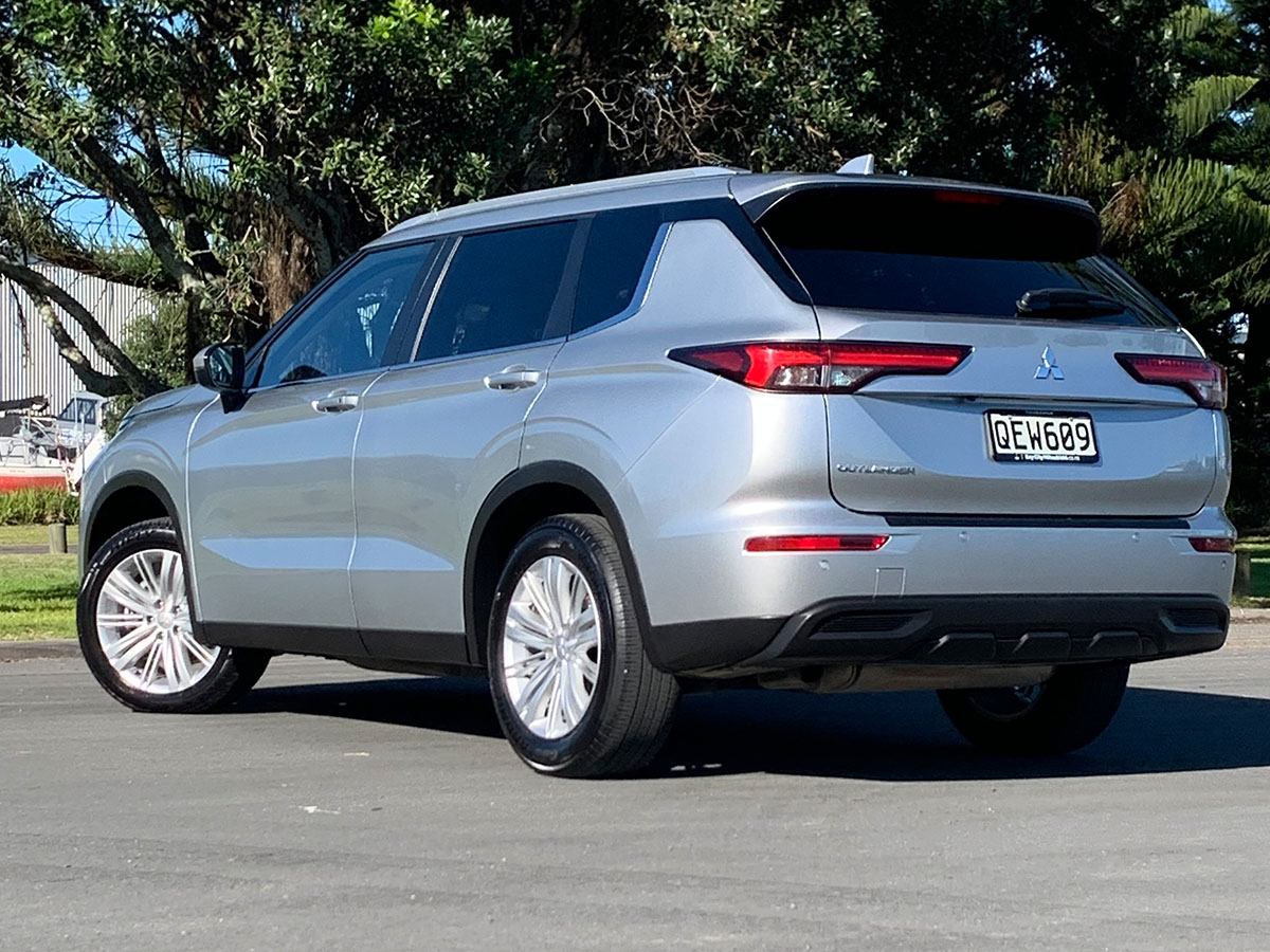 2023 Mitsubishi Outlander LS 2WD 2.5L Petrol Auto