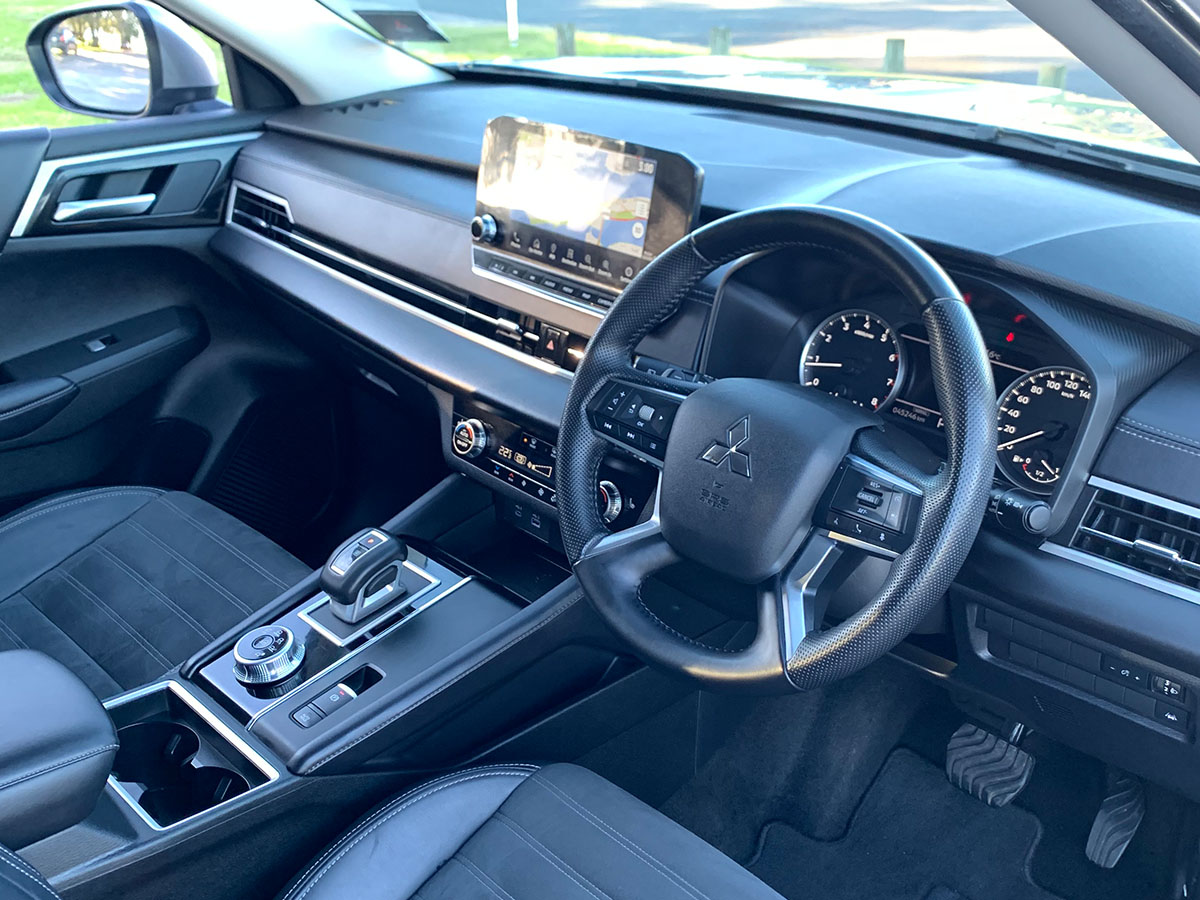 2023 Mitsubishi Outlander XLS 2WD 7 Seater 2.5L Petrol Auto