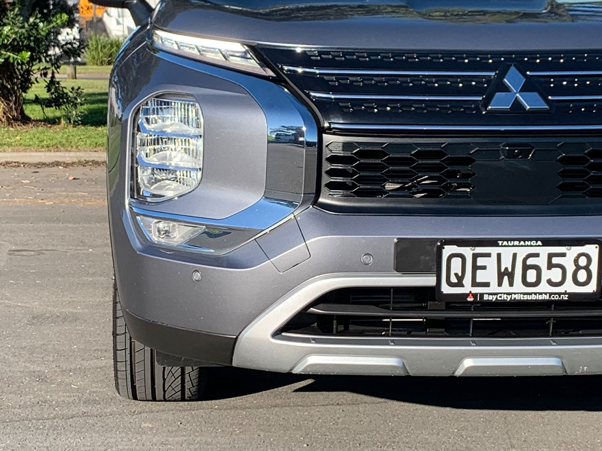 2023 Mitsubishi Outlander XLS 2WD 7 Seater 2.5L Petrol Auto