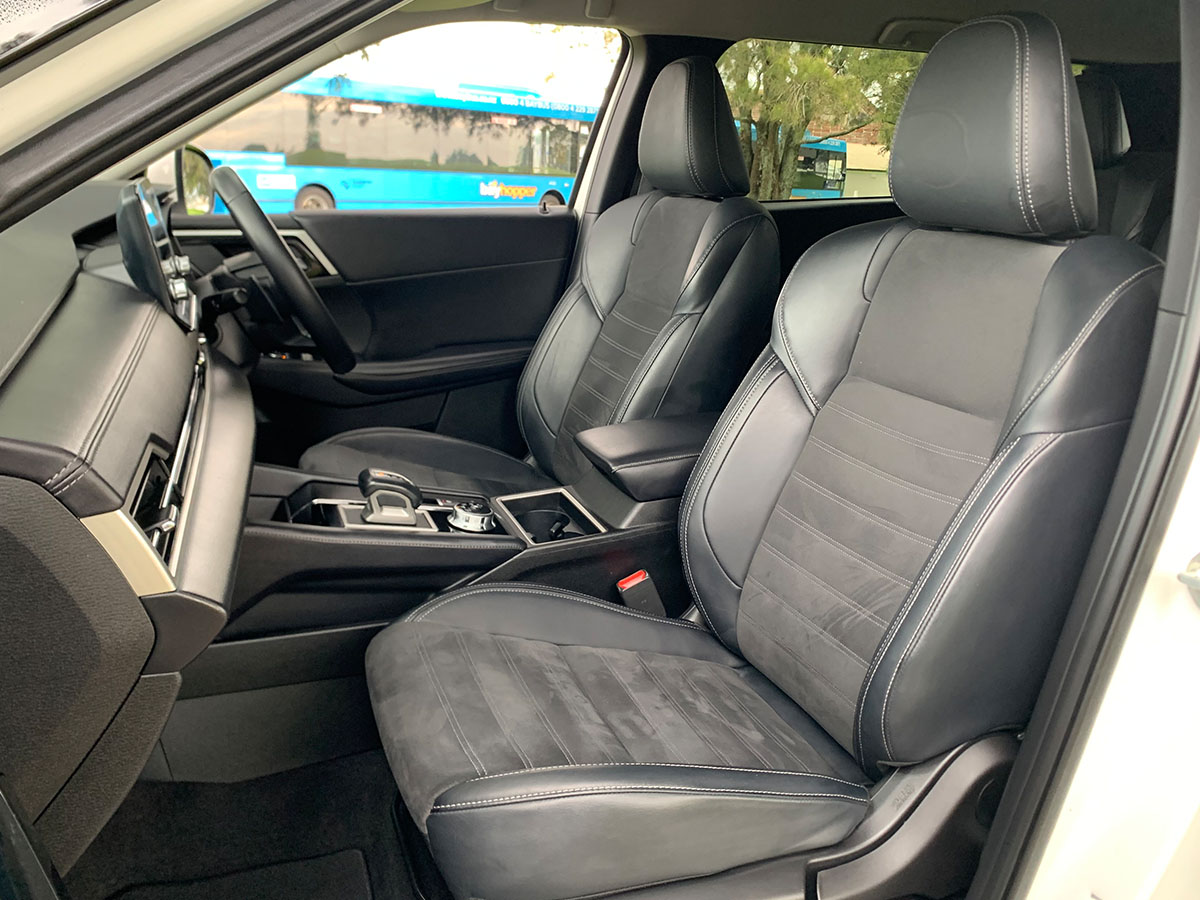 2023 Mitsubishi Outlander XLS 2WD 7 Seater 2.5L Petrol Auto