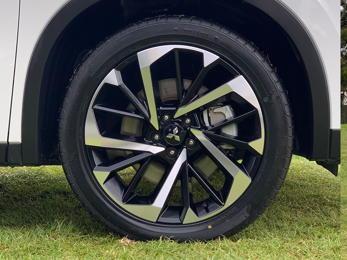2023 Mitsubishi Outlander XLS 2WD 7 Seater 2.5L Petrol Auto