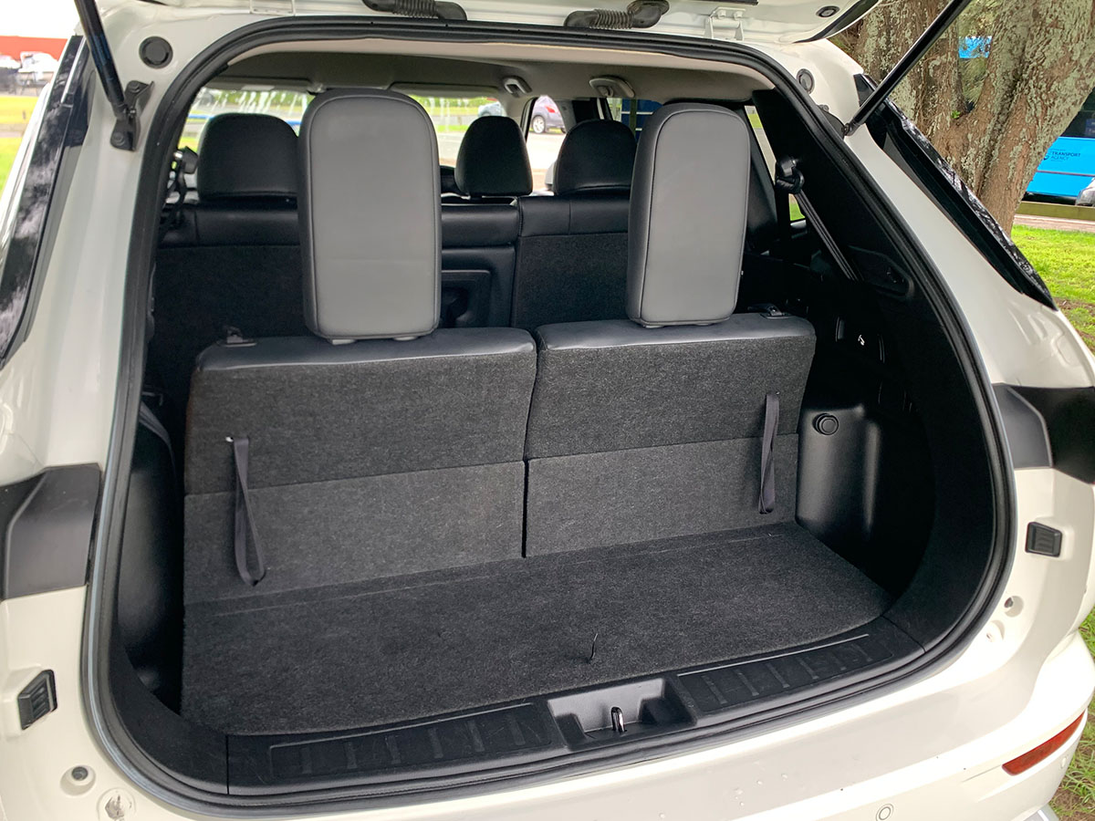 2023 Mitsubishi Outlander XLS 2WD 7 Seater 2.5L Petrol Auto