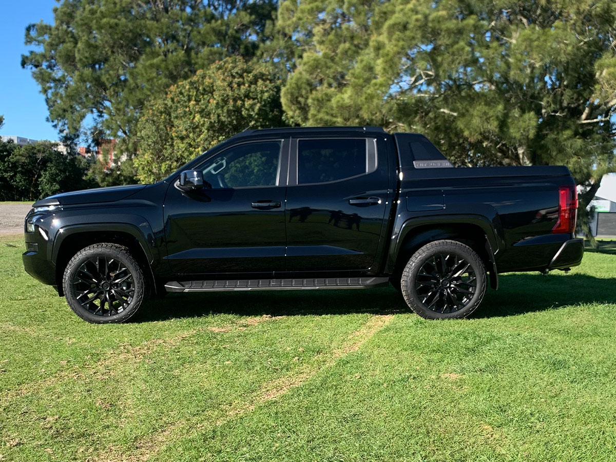2024 Mitsubishi Triton VRX 4WD 2.4L Bi-Turbo Diesel 6 Speed Auto