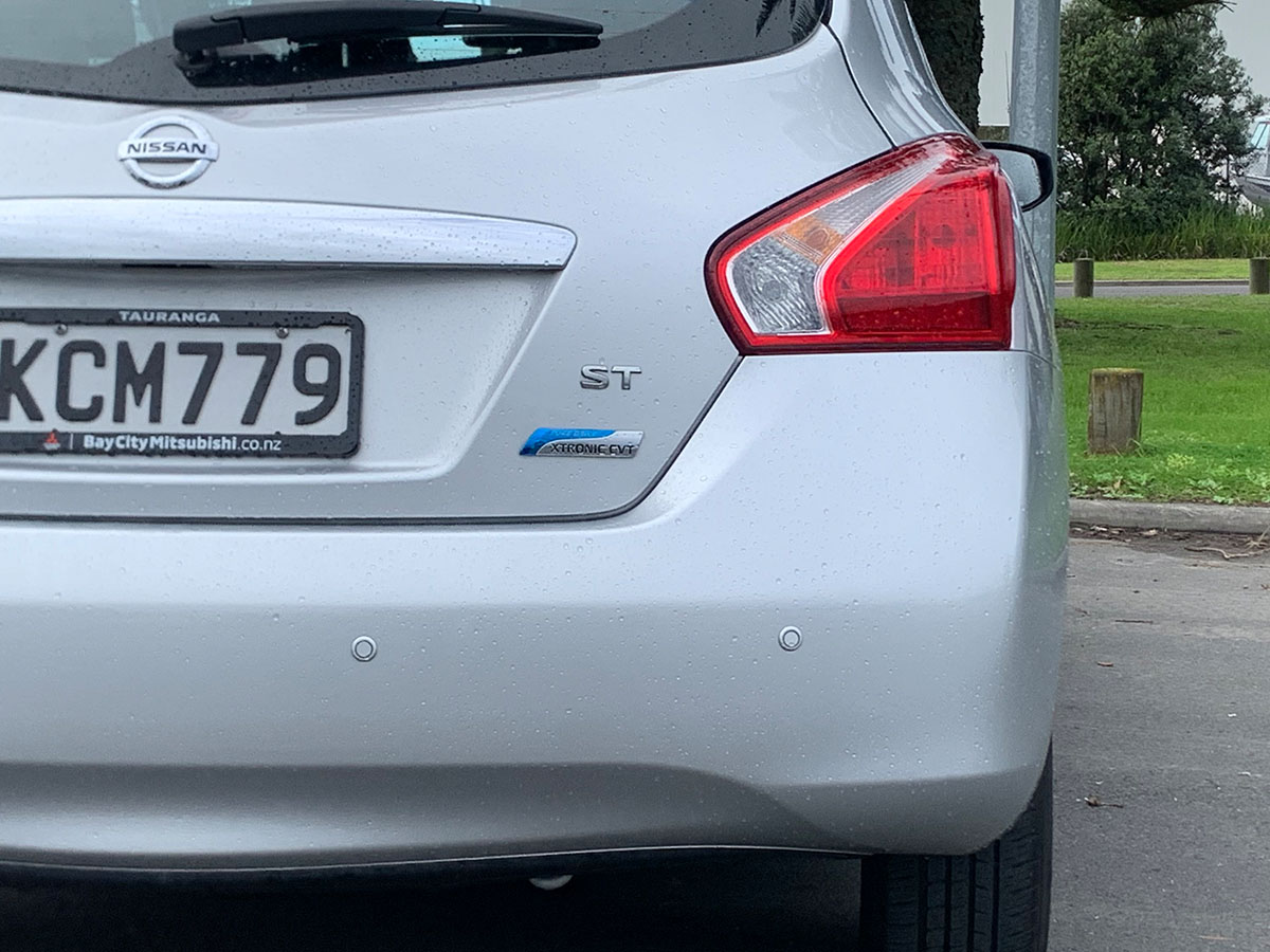 2016 Nissan Pulsar ST