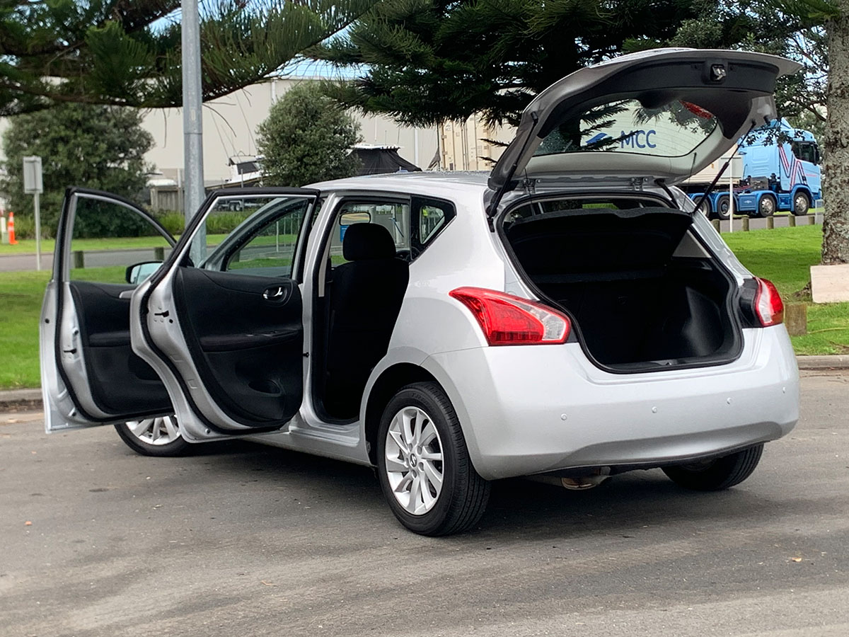 2016 Nissan Pulsar ST