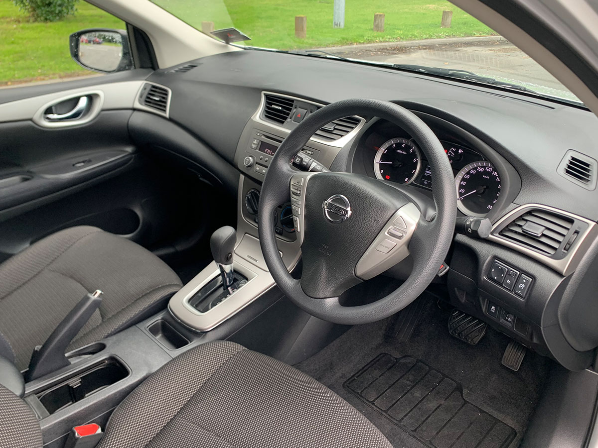 2016 Nissan Pulsar ST