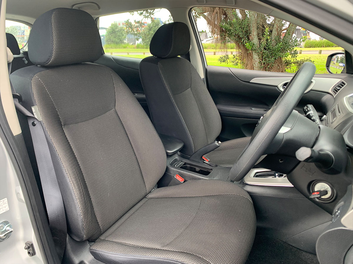 2016 Nissan Pulsar ST