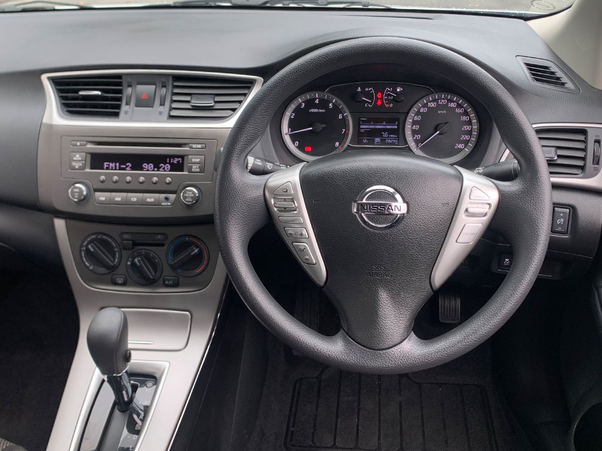 2016 Nissan Pulsar ST