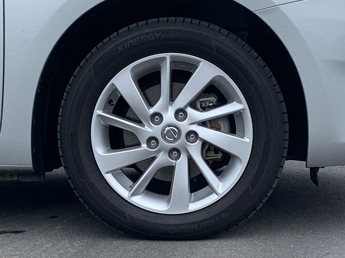 2016 Nissan Pulsar ST