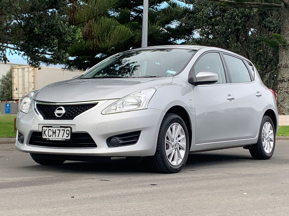 2016 Nissan Pulsar ST
