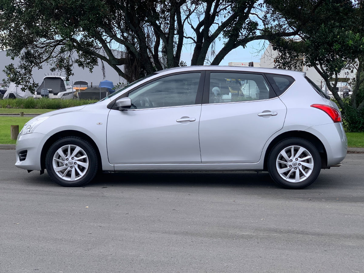2016 Nissan Pulsar ST