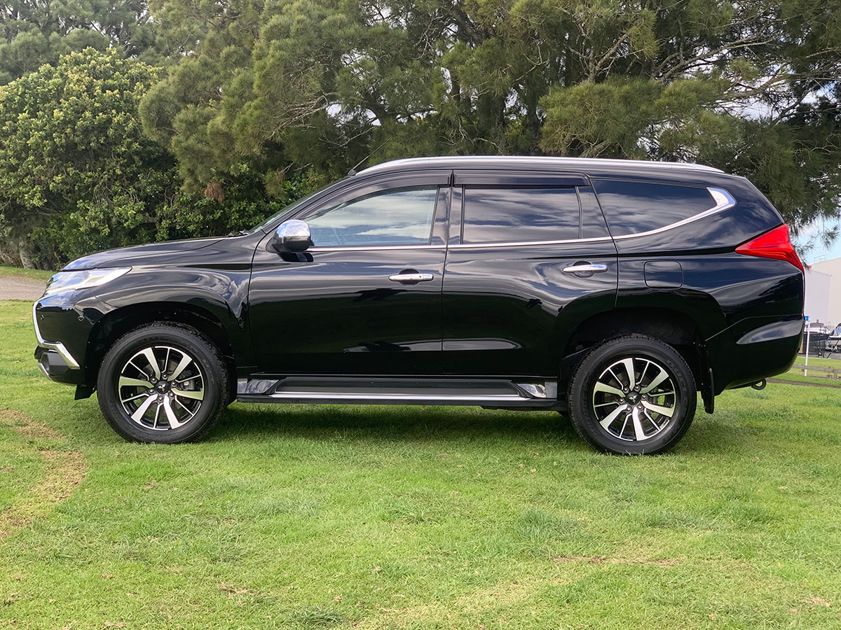 2017 Mitsubishi Pajero Sport VRX 2.4L Diesel 4WD 8 Speed Automatic