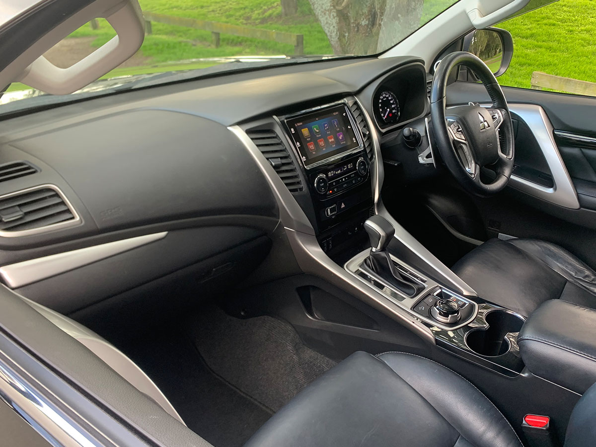 2017 Mitsubishi Pajero Sport VRX 2.4L Diesel 4WD 8 Speed Automatic